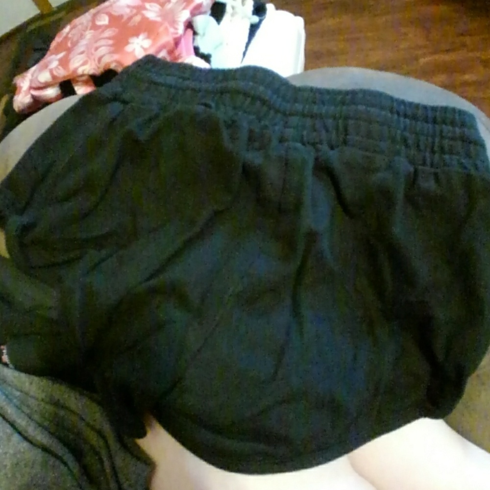 Shorts - Picture 3 of 3